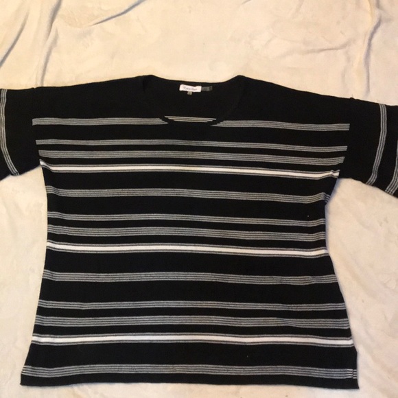 Black and white Calvin Klein bell sleeve sweater - Picture 3 of 5